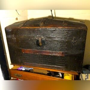 1820’s steamer chest
